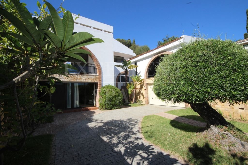 Villa in Elviria, Marbella East