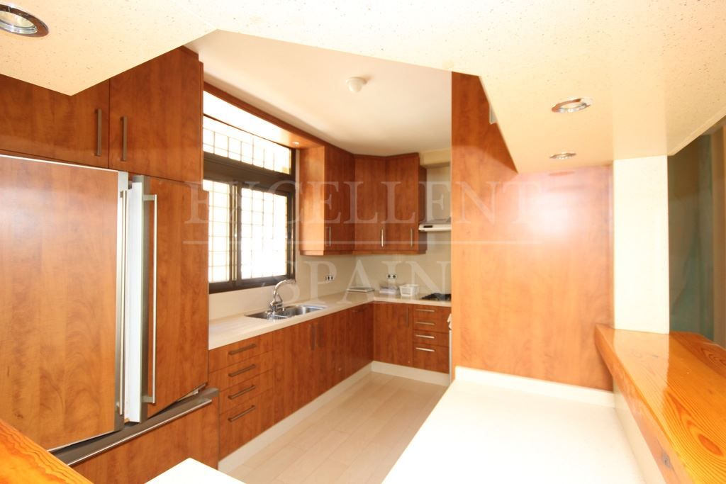 Villa in Elviria, Marbella East