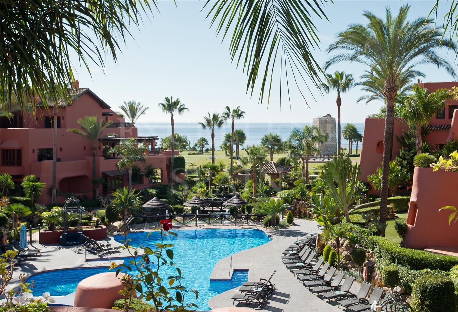 Penthouse in Torre Bermeja, Estepona