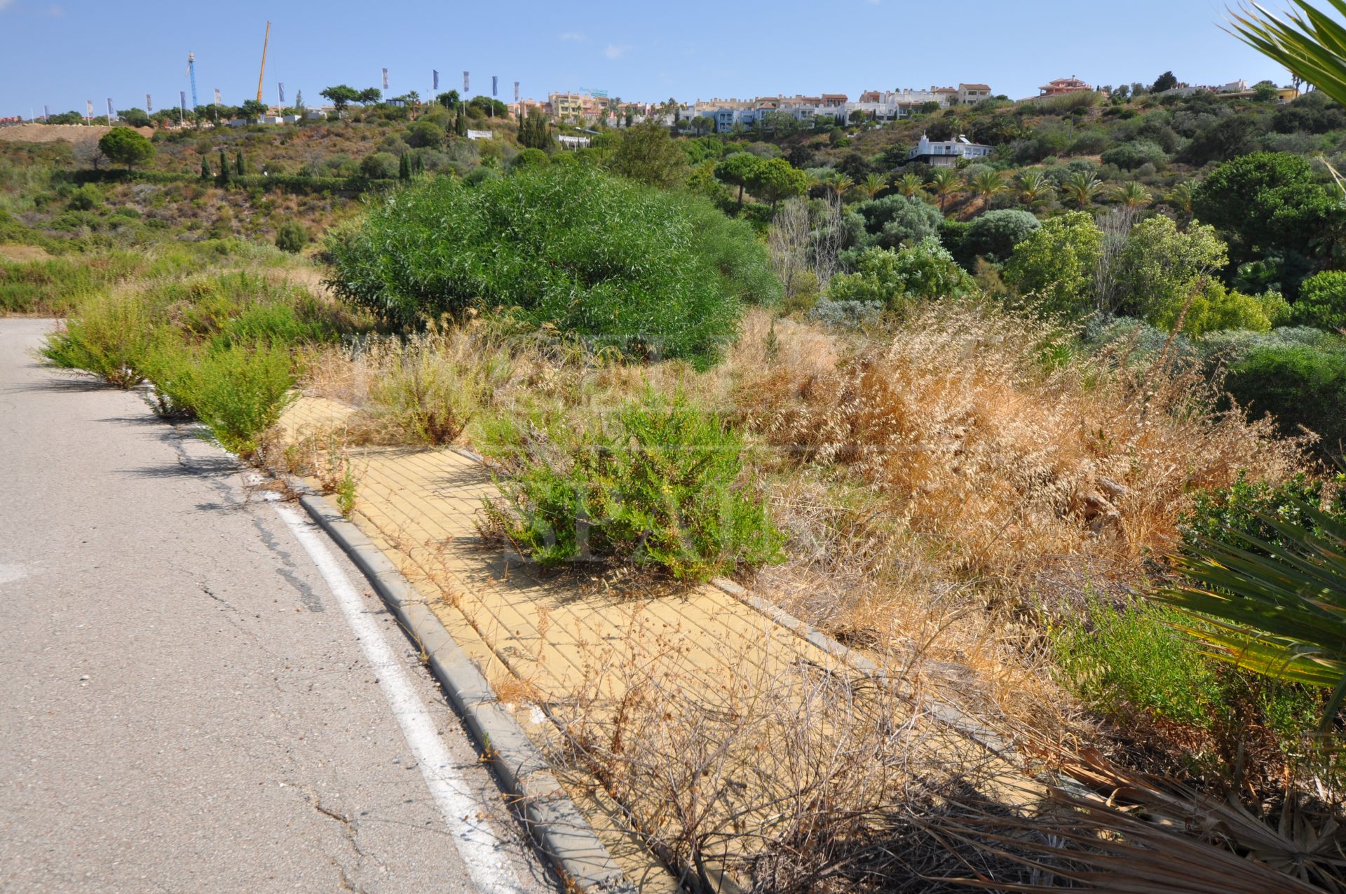Plot in Bahia de las Rocas, Manilva