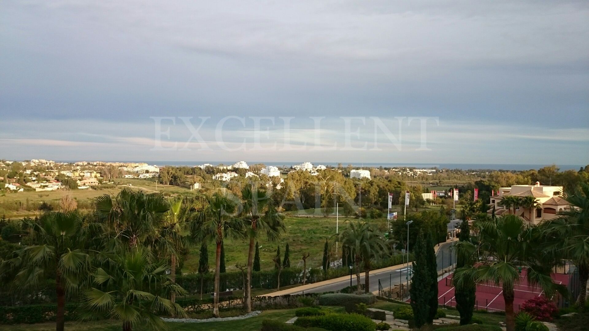 Duplex Penthouse in Marques de Atalaya, Benahavis