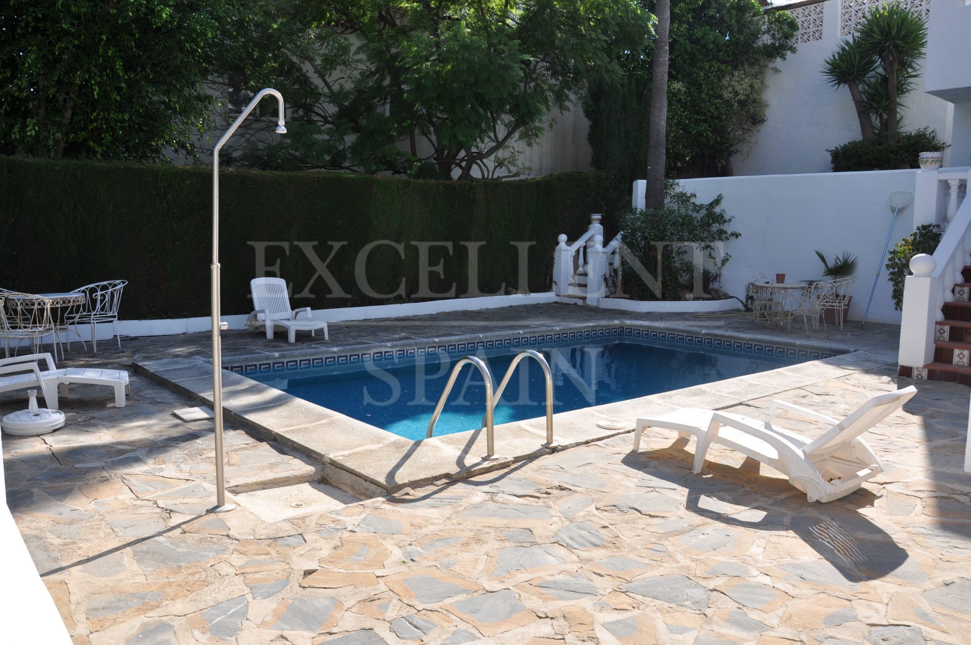 Villa in Los Naranjos Hill Club, Nueva Andalucia