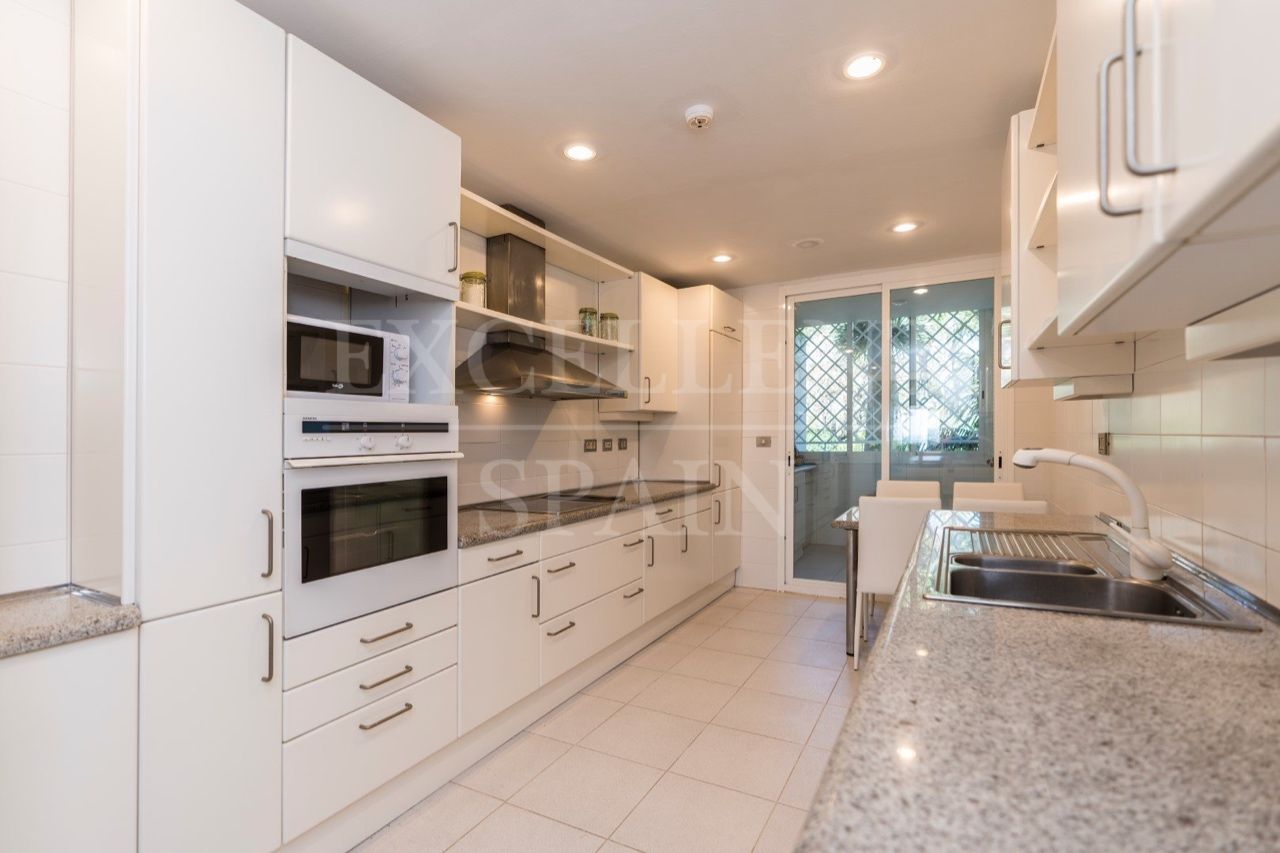 Appartement begane grond in Los Granados, Marbella - Puerto Banus