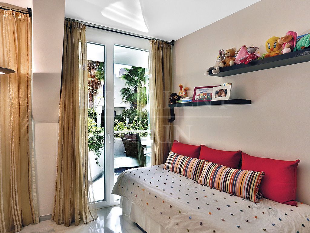 Appartement begane grond in Port Oasis, Marbella Golden Mile