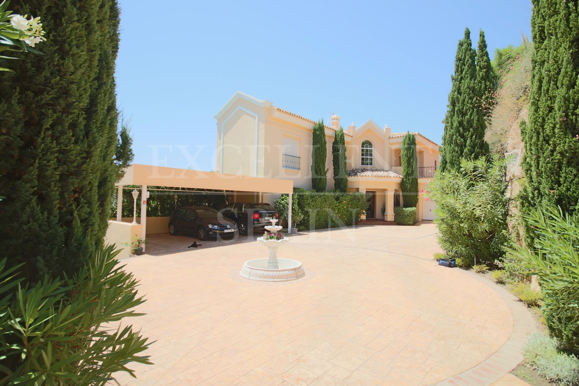 Villa in Los Flamingos, Benahavis