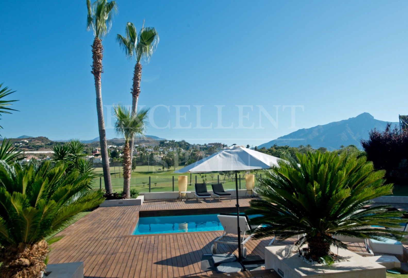 Villa in Los Naranjos Golf, Nueva Andalucia