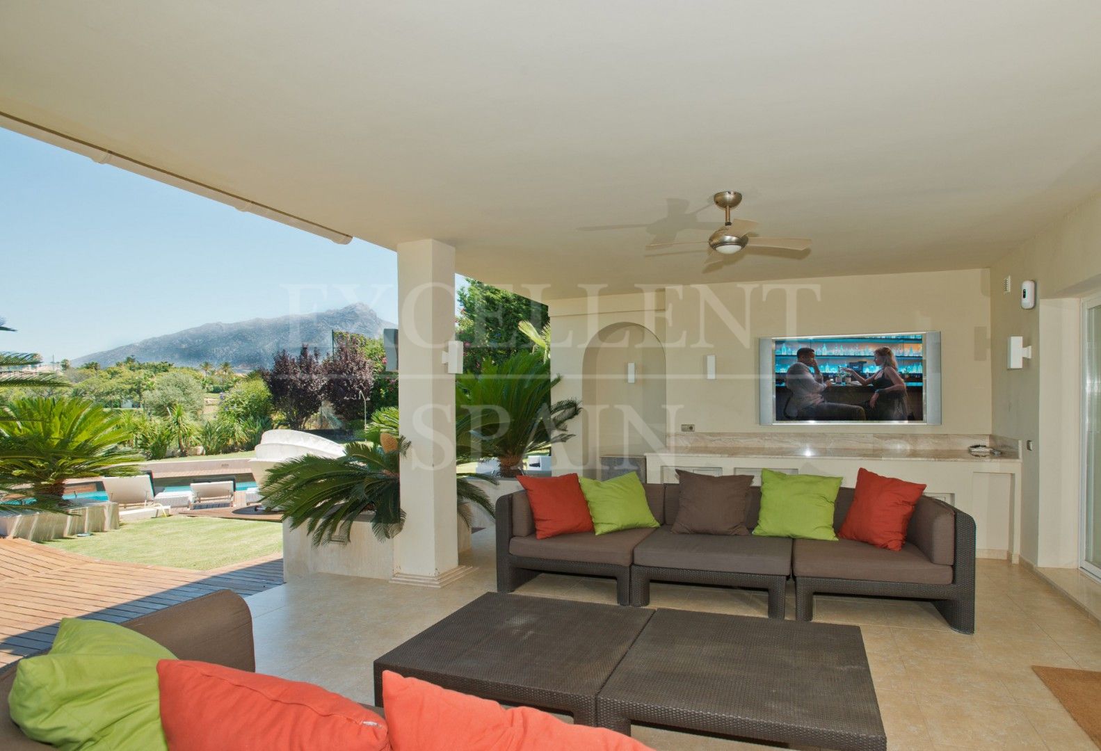 Villa in Los Naranjos Golf, Nueva Andalucia