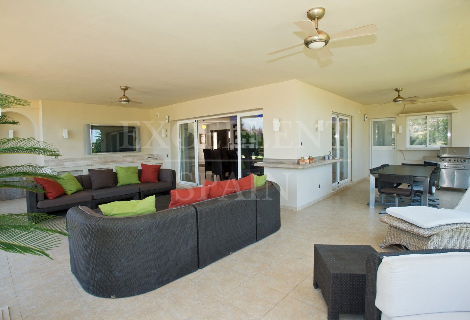 Villa in Los Naranjos Golf, Nueva Andalucia
