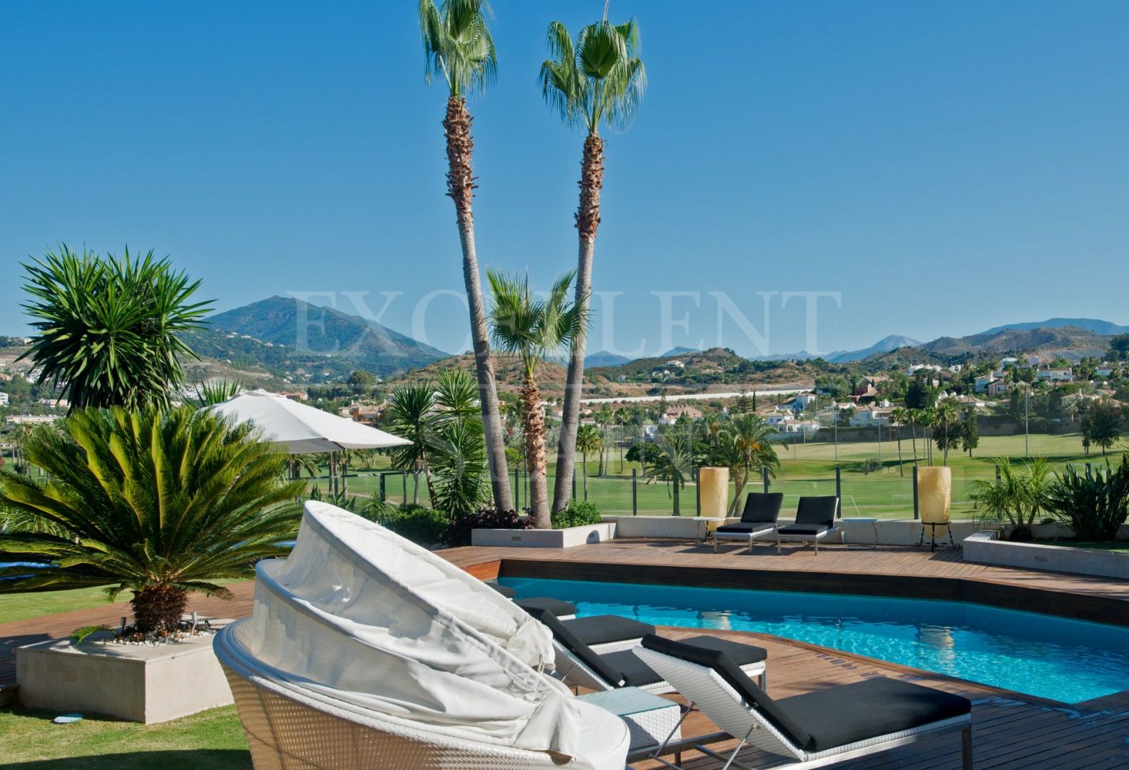 Villa in Los Naranjos Golf, Nueva Andalucia