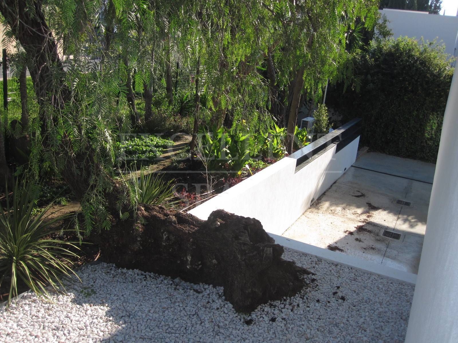 Villa in Parcelas del Golf, Nueva Andalucia