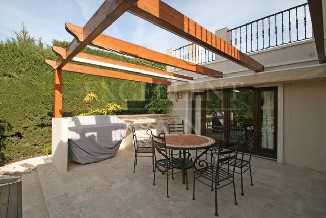 Villa in Aloha, Nueva Andalucia