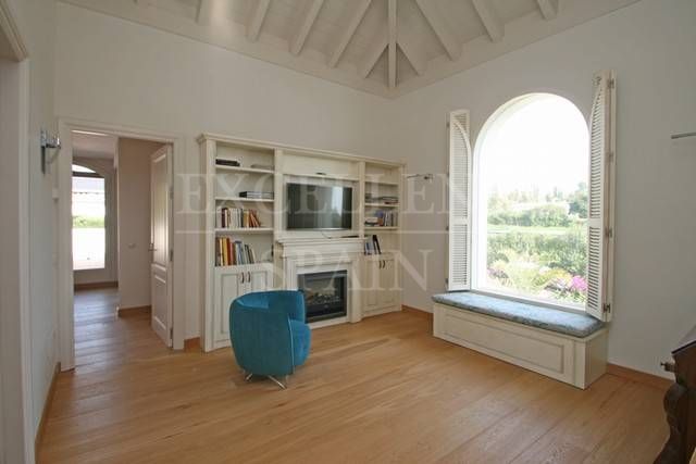 Villa in Aloha, Nueva Andalucia
