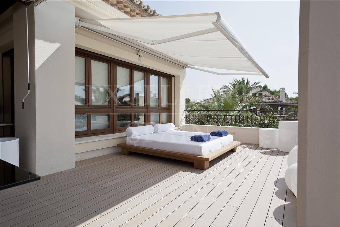 Penthouse in Los Monteros Playa, Marbella East