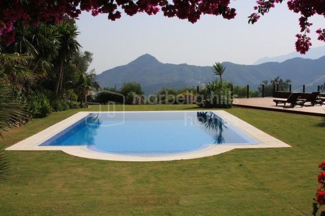 Villa for sale in La Zagaleta - Benahavis Villa