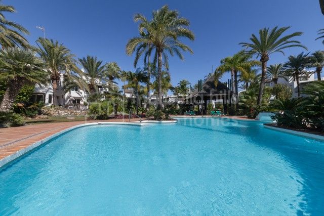 Town House for sale in Estepona - Estepona Town House