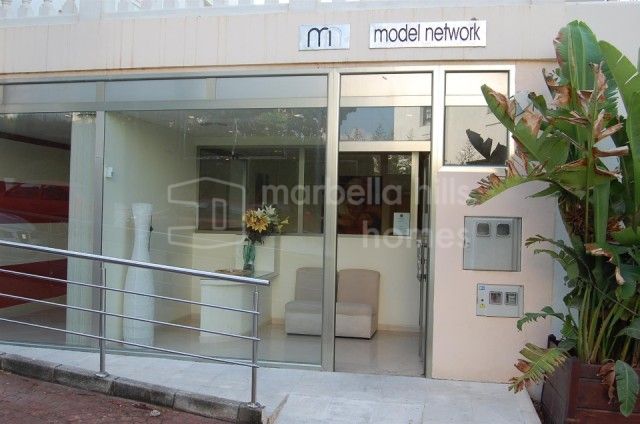 Commercial à vendre à Nueva Andalucia - Nueva Andalucia Commercial
