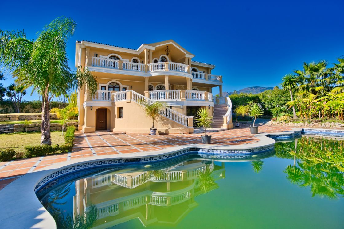 Properties for sale in Estepona