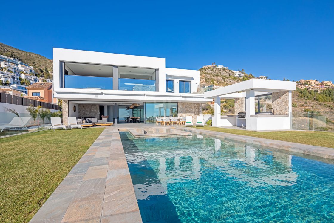 Properties for sale in Benalmadena
