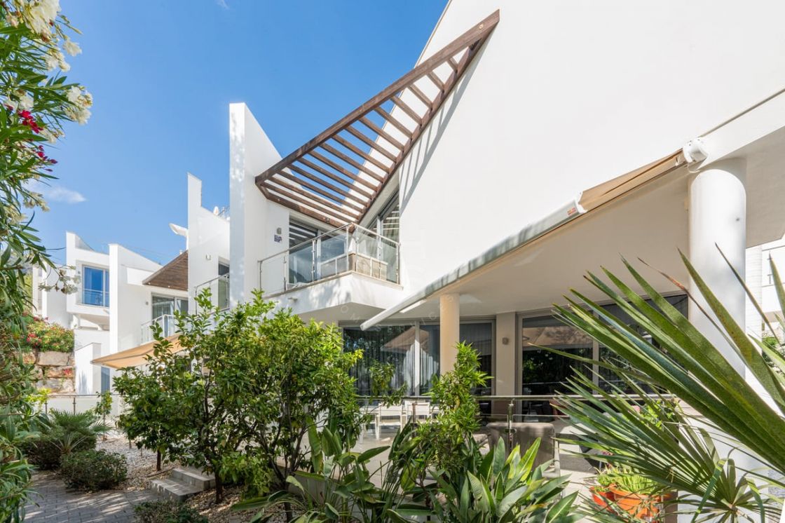 Semi Detached Villas for sale in Marbella