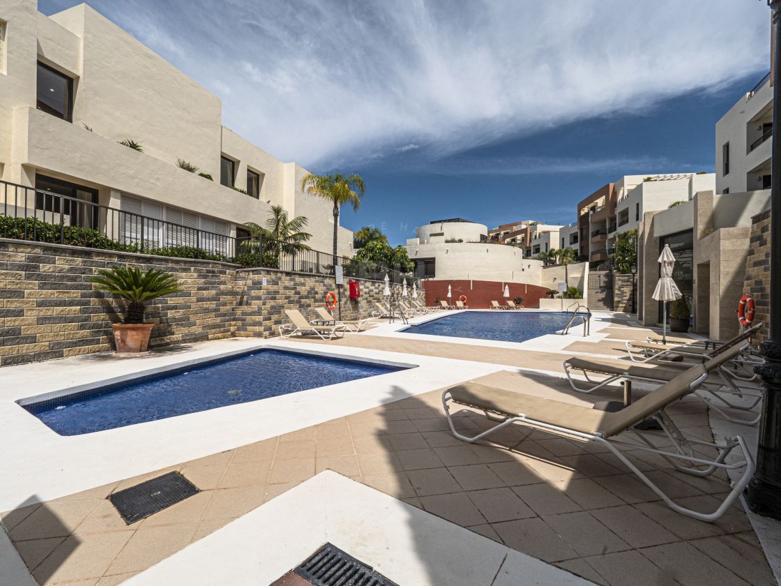 Apartments for sale in Marbella East