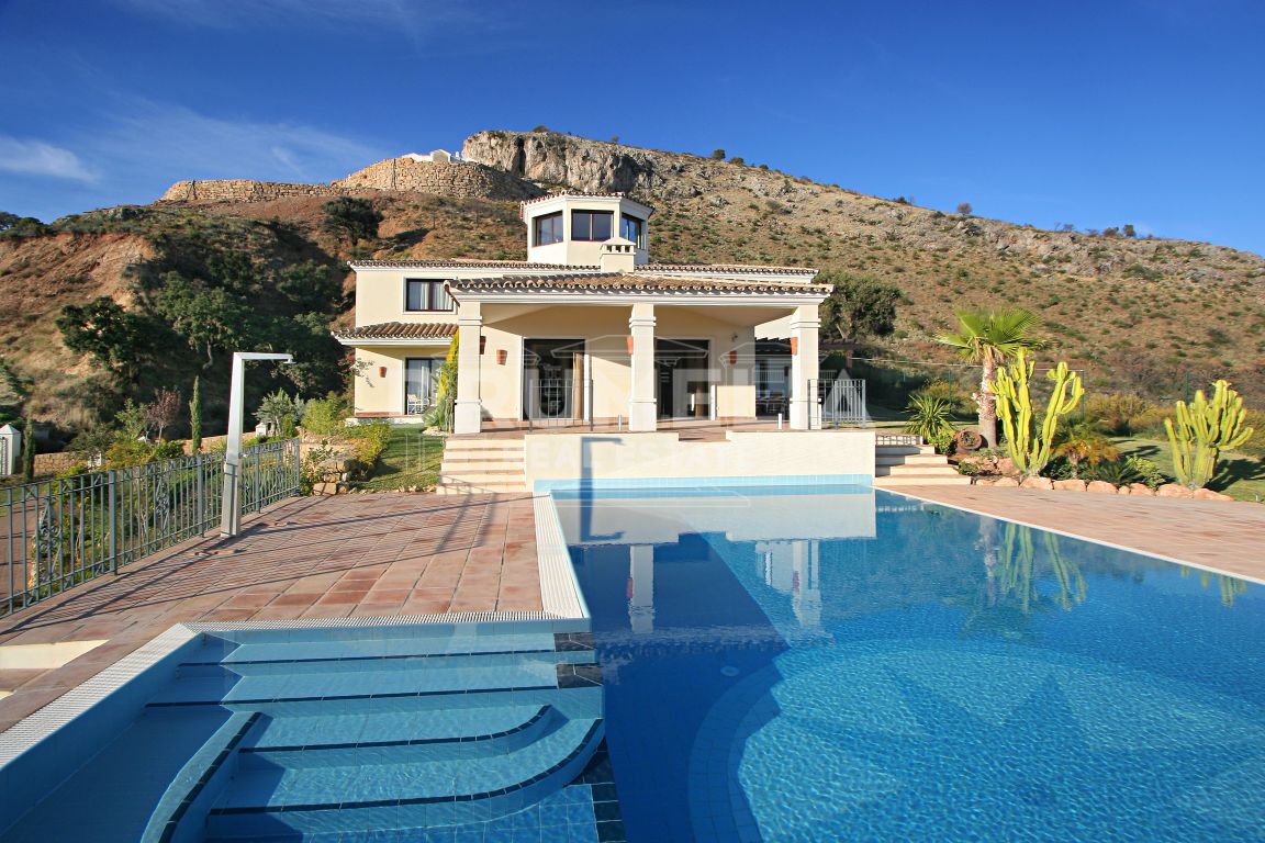 Villa en venta en Marbella Club Golf Resort - Benahavis Villa