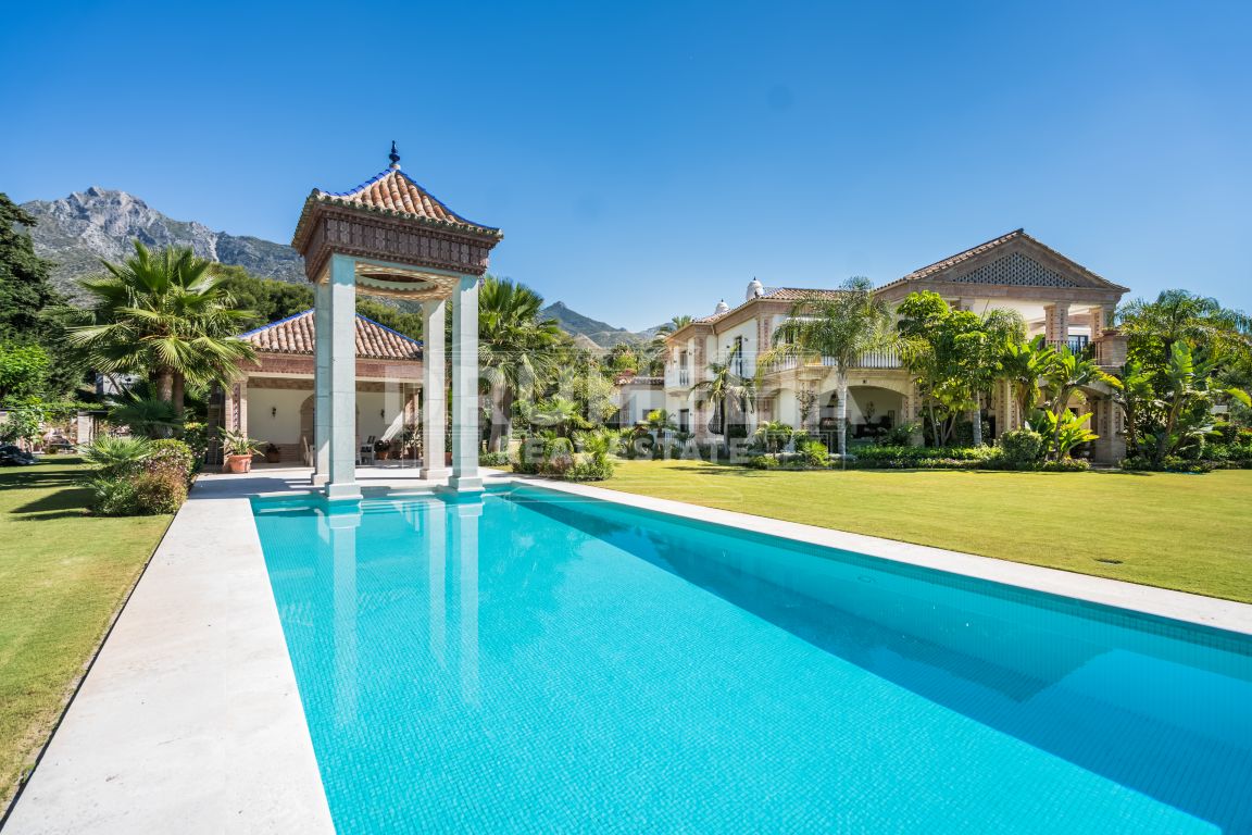 Villa en venta en Quinta de Sierra Blanca - Marbella Golden Mile Villa