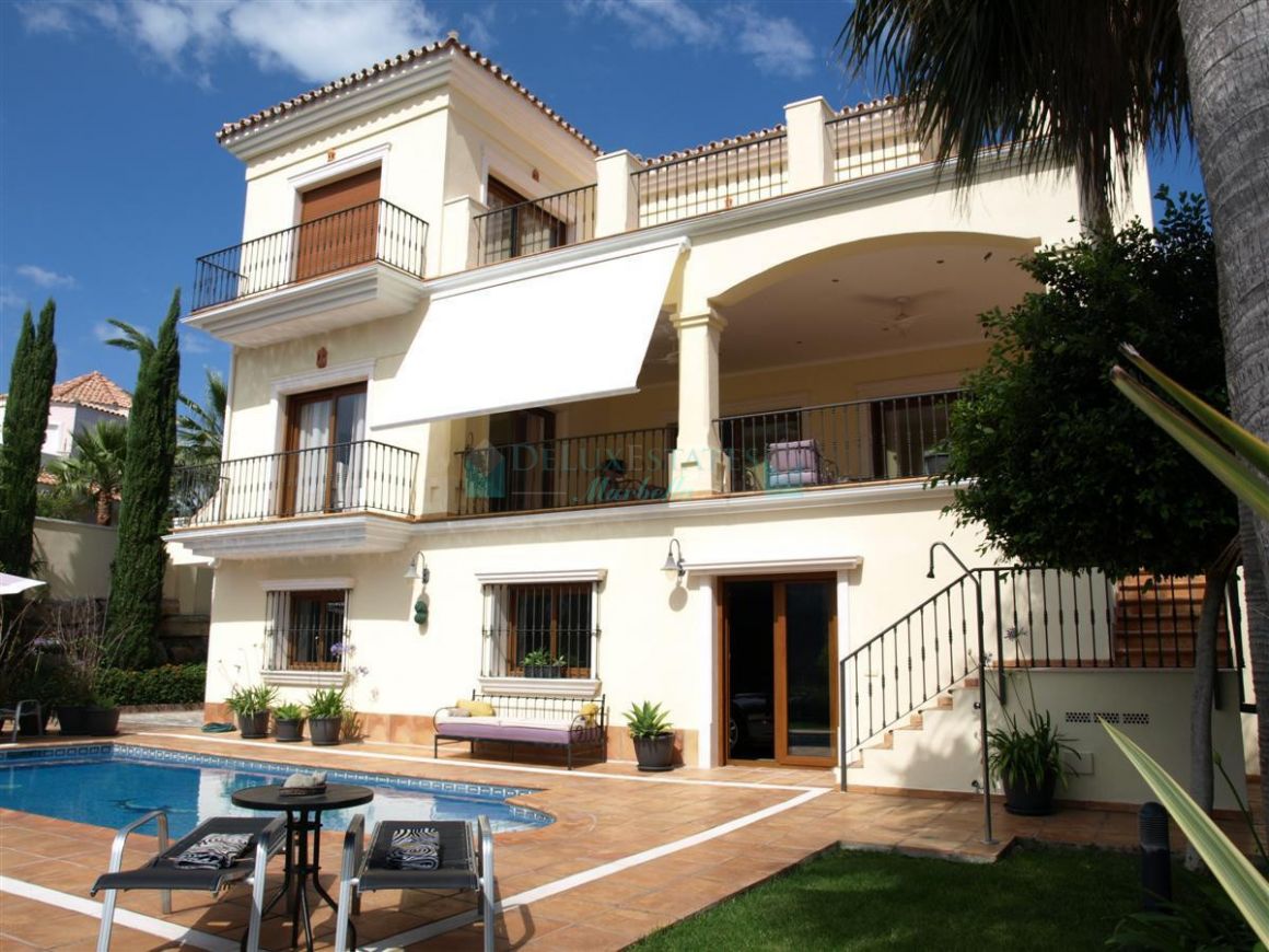 Villa in Benahavis