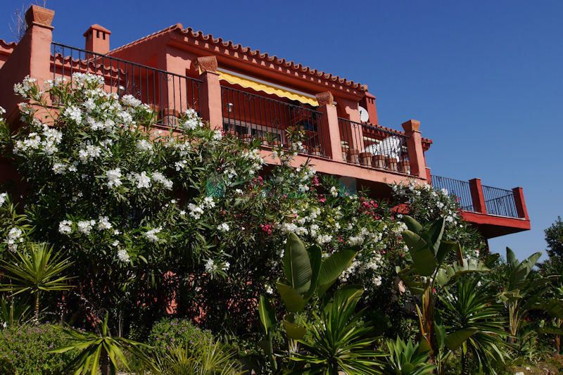 Town House in La Mairena, Marbella East