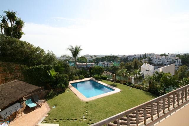 Villa in Benahavis