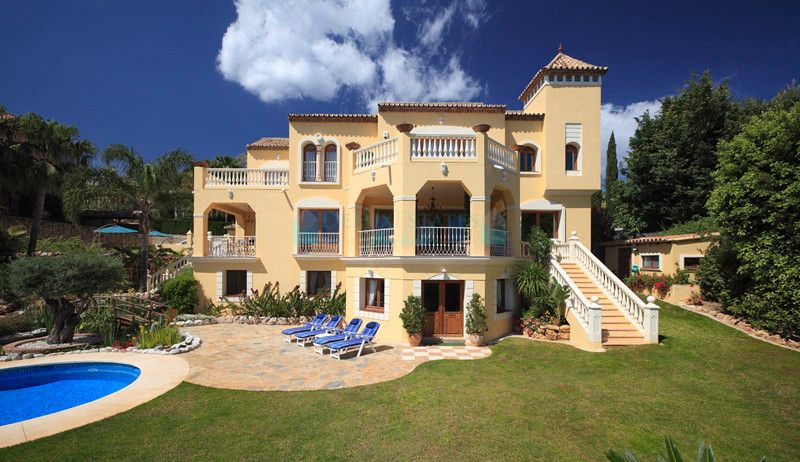Villa for rent in Marbella