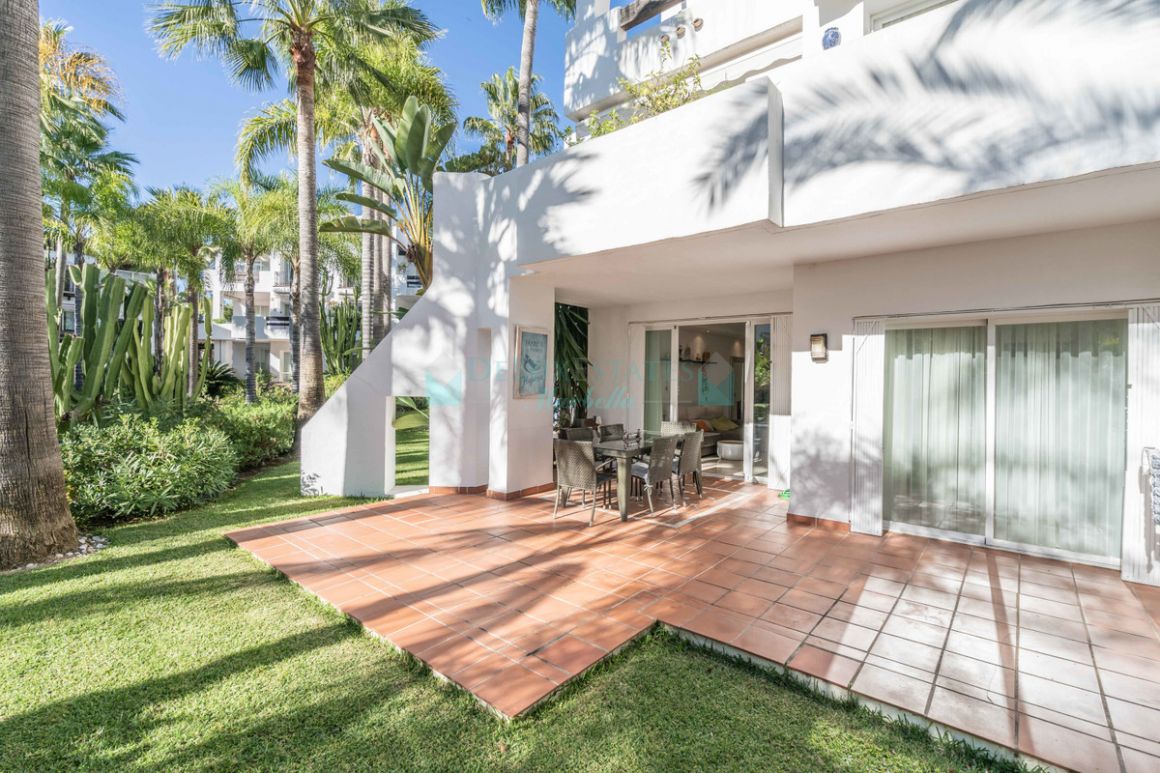 Ground Floor Apartment for sale in Marbella - Puerto Banus