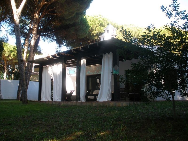Villa in Elviria, Marbella East