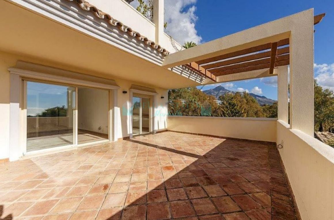 Fantastic 2-bedroom and 2 bathroom ground floor apartment in Nueva Andalucia