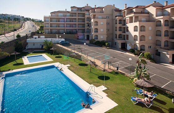 Nice apartment with sea views for sale in Manilva, Costa del Sol