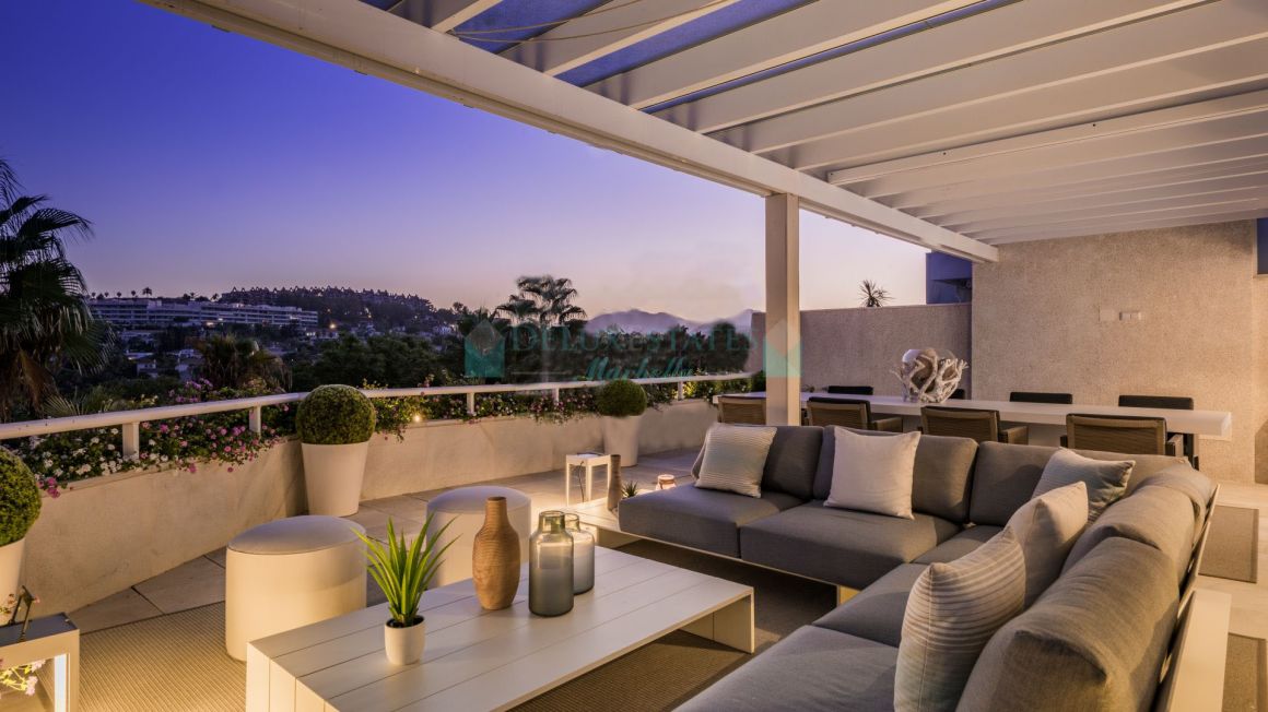 Luxury frontline golf duplex penthouse for sale at Nueva Andalucia, Costa del Sol