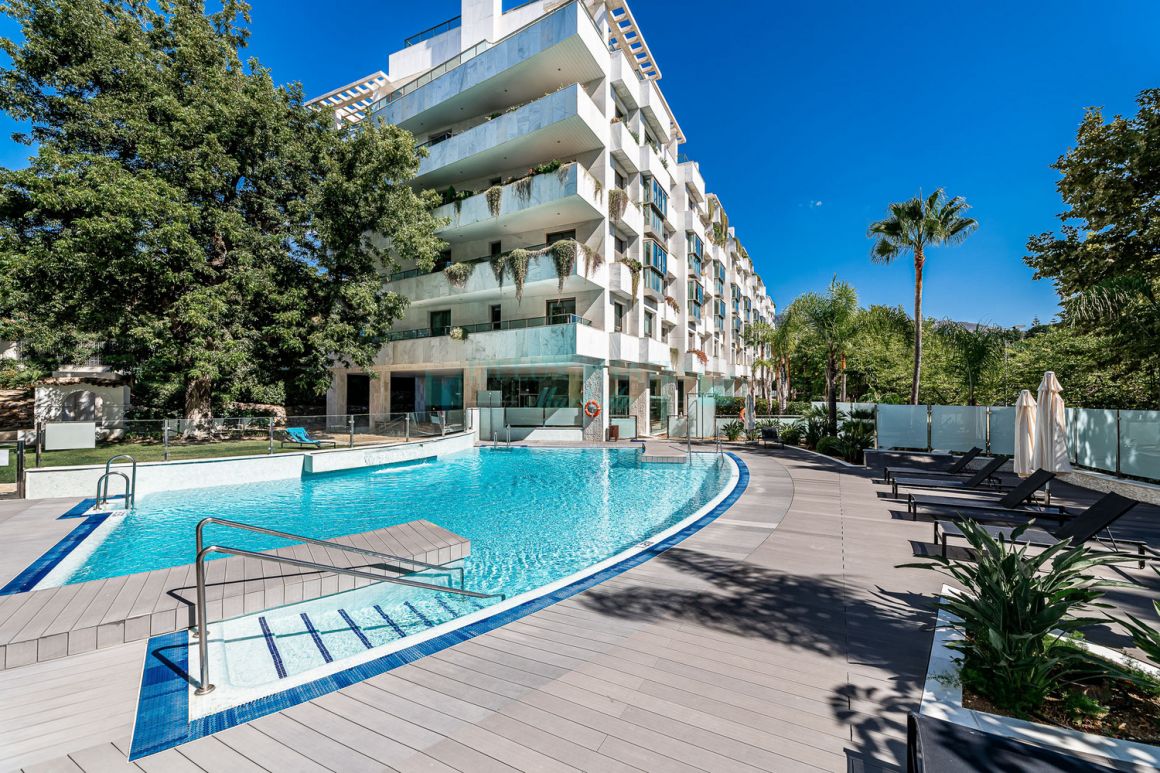 Luxury apartment for rent in Marbella, Costa del Sol