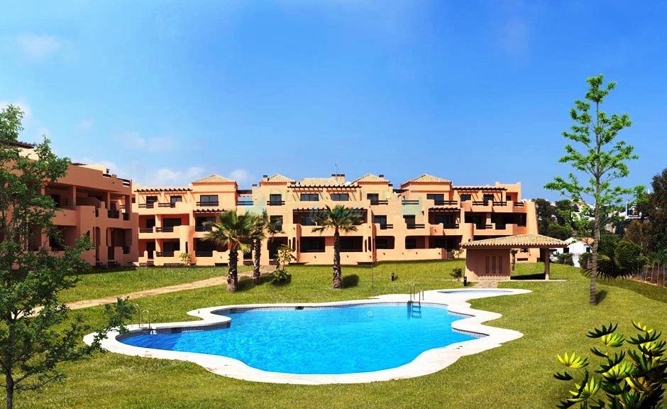 Luminous ground floor apartment for sale in Casares Beach, Costa del Sol