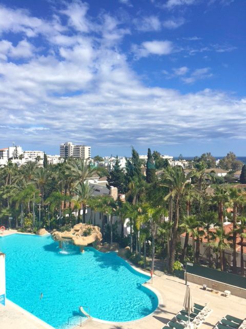 Opportunity, luxury apartment for sale at Guadalpin, Marbella Golden Mile, Costa del Sol