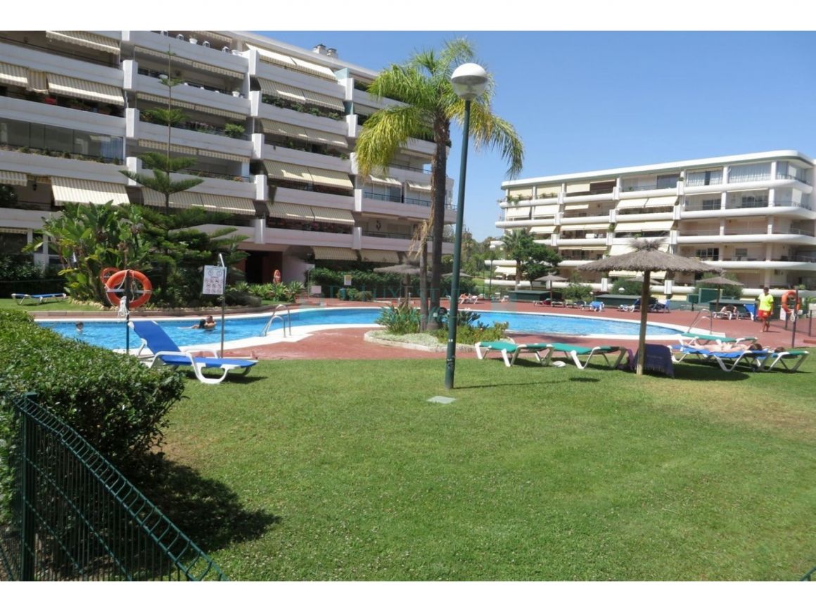 Great apartment in the heart of prestigious golf courses