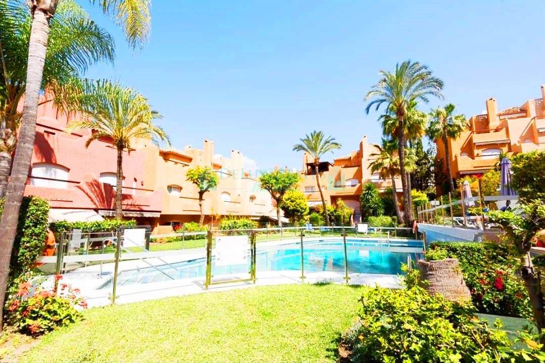 Beautiful semi-detached house in a prestigious location