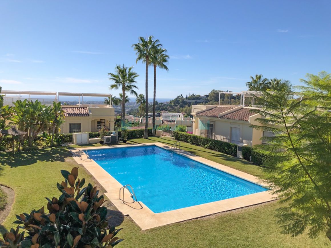 Beautiful 2 Bedroom Duplex Penthouse is located in the prestigious urbanization La Quinta Hills offers best views on the Costa del Sol over the golf courses, mountains and sea.
