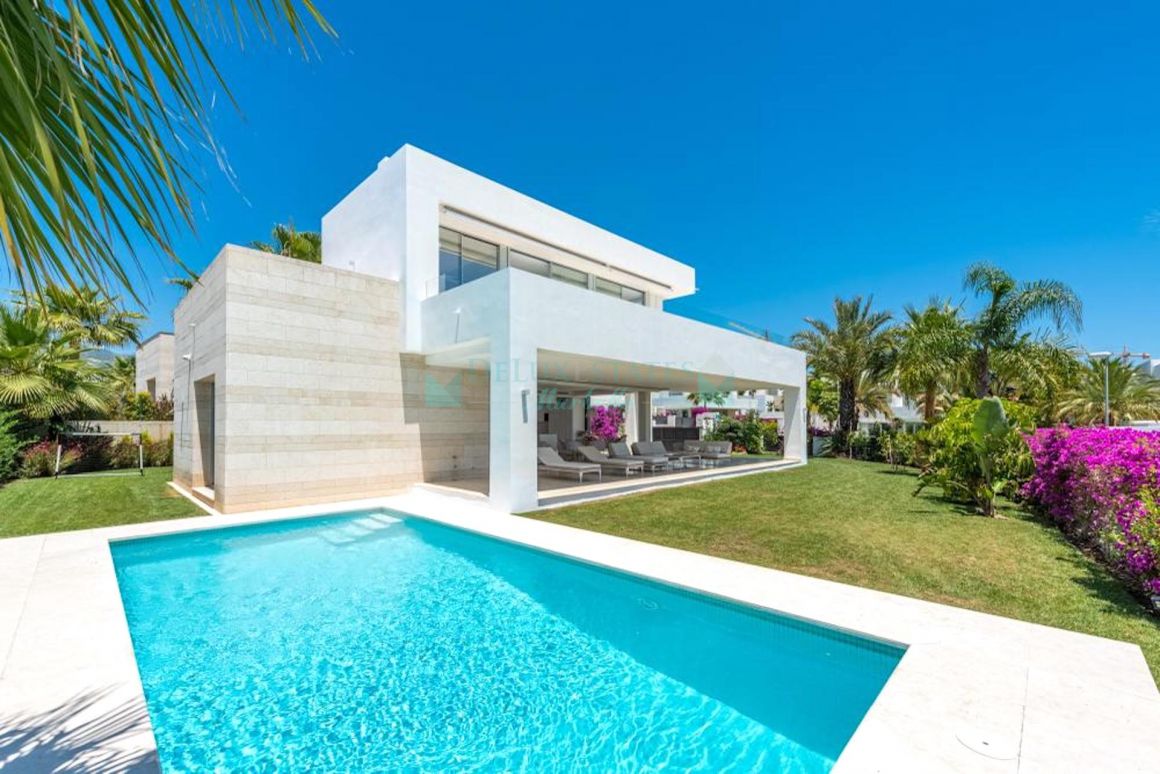 Luxurious villa for sale in Finca de Marbella.