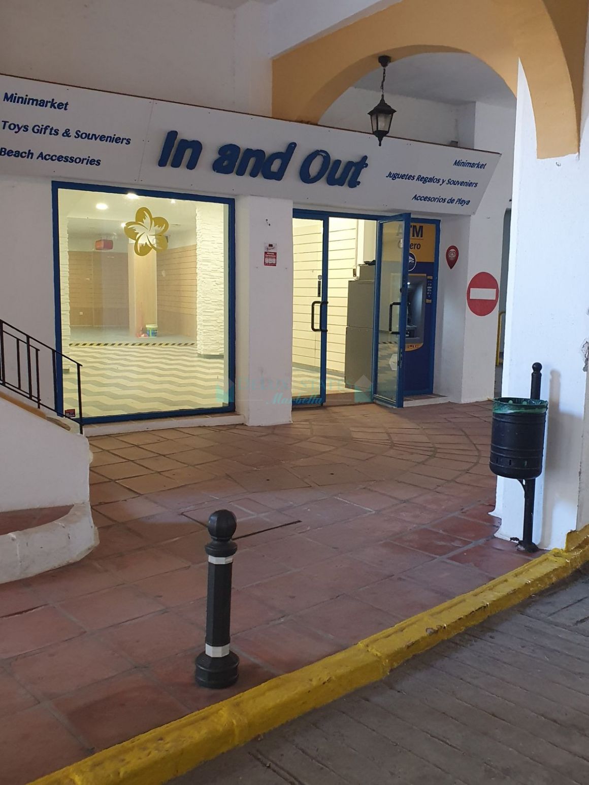Centro Comercial en venta en  Cabopino, Marbella Este
