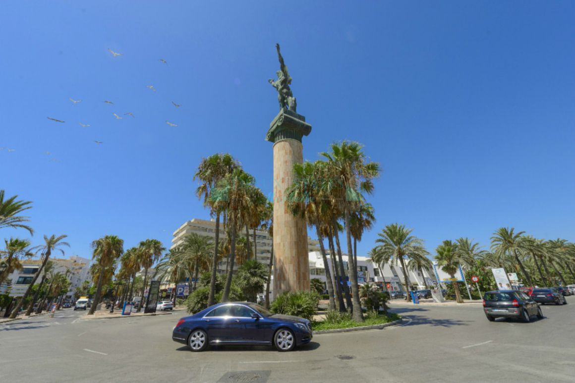 Negocio en alquiler en Marbella - Puerto Banus
