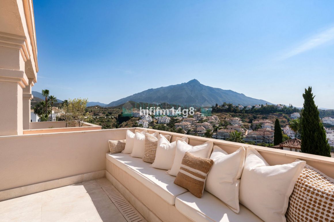 Apartment for sale in Nueva Andalucia