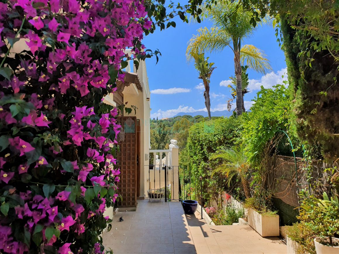Villa for sale in Elviria, Marbella East