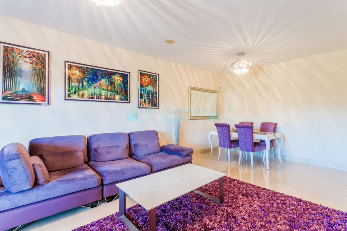 Apartment for rent in Benahavis