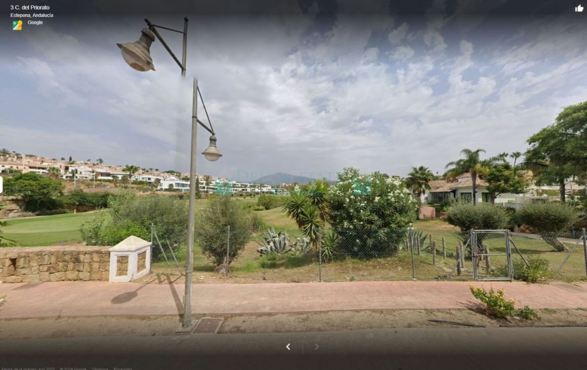 Residential Plot for sale in Estepona