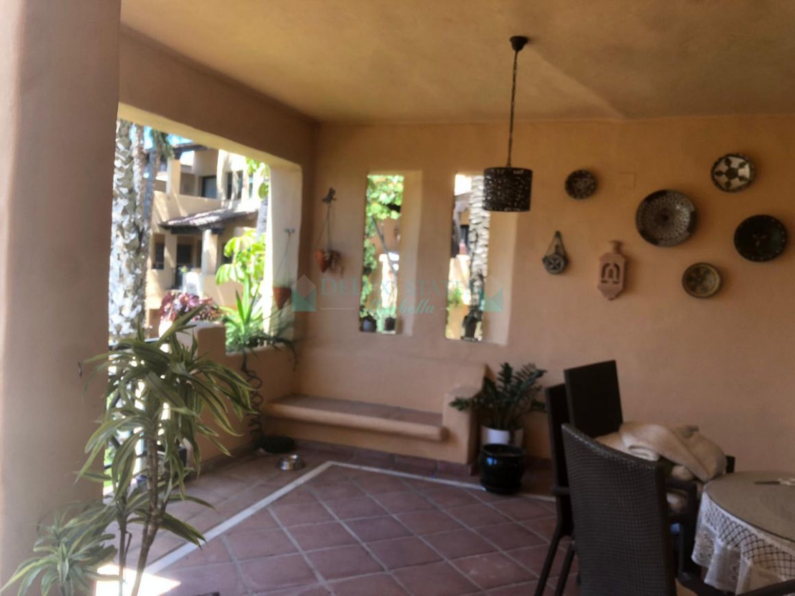 Apartamento en Atalaya, Estepona