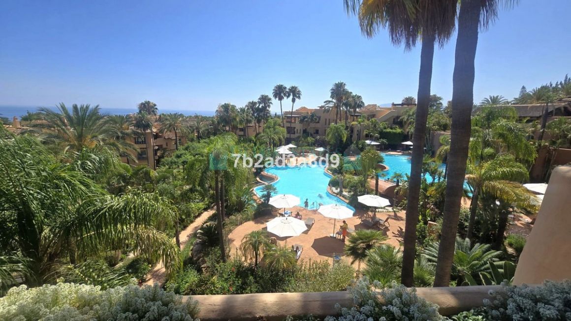 Penthouse for sale in Marbella Golden Mile